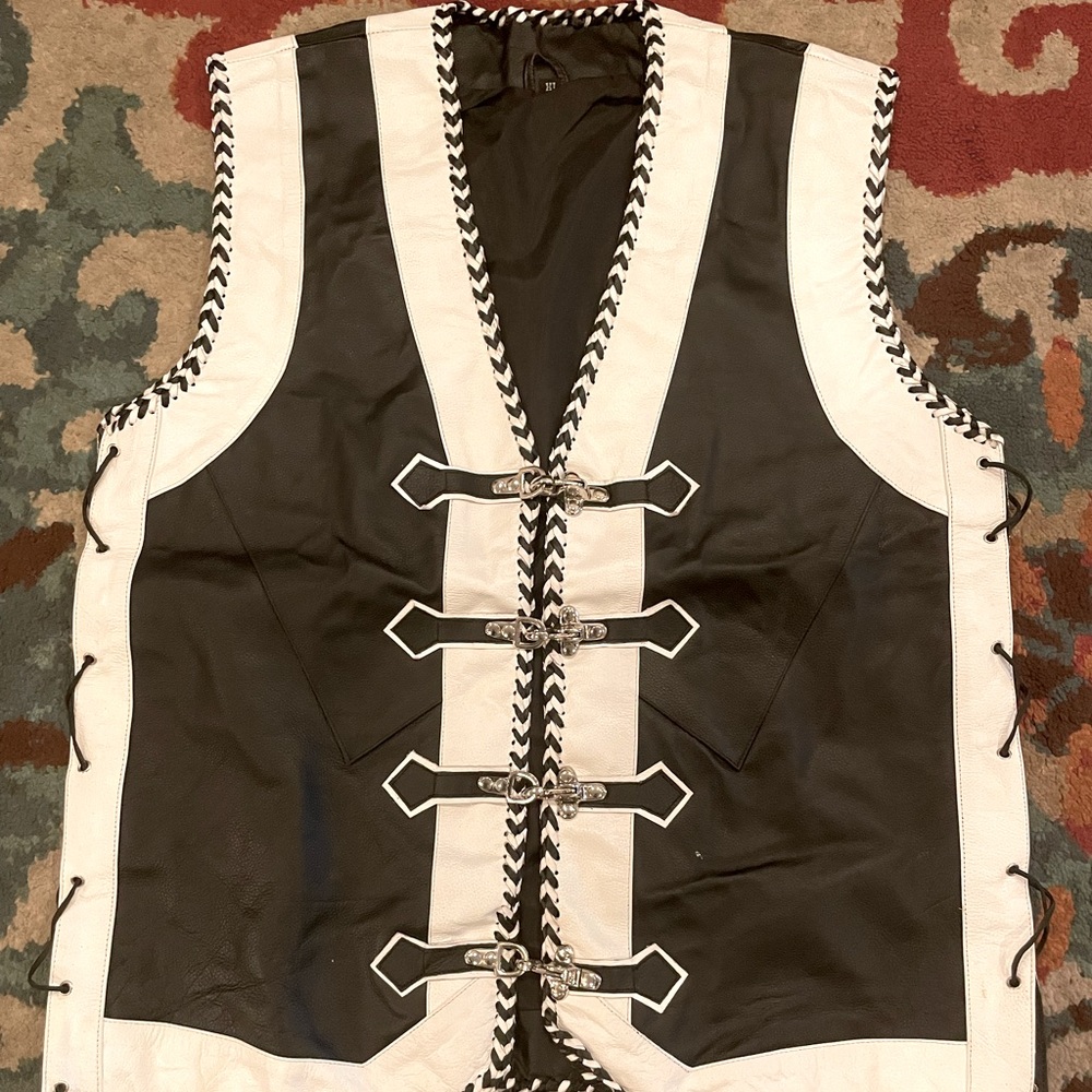 Mens Leather Vest - motorcycle/decorative/hip Size XXL